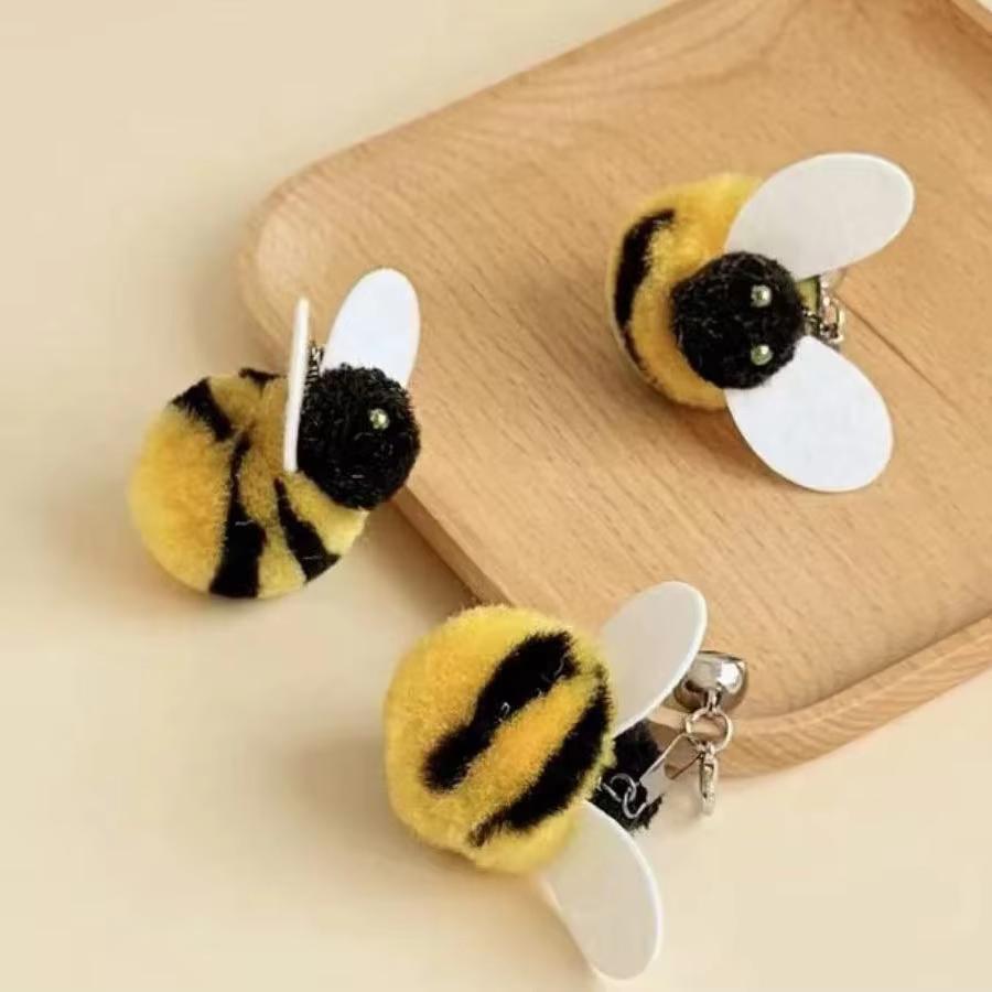 Pet Interactive Cat Toys Cute Simulation Bees Cat Teasing Sticks Interactive Toys To Relieve Boredom Cat Self Fun Pet Toys