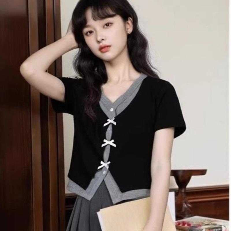 Ladies' Black Fake Two T-shirts Female Contrasting Color Splicing V-neck Short Sleeved Blouse Summer Waist Slimming Top