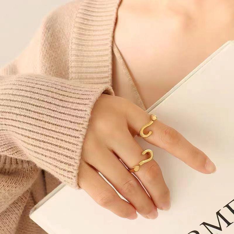 Inel Stea cu Cinci Colțuri pentru Femei - Lux Lejer, Design Coreean High-End, Bandă Argintie pentru Degetul Arătător, Perfect pentru Studente.