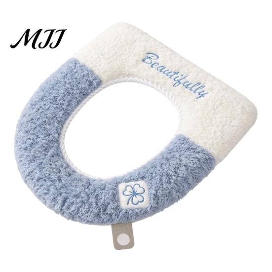 Easy Clean Commode Seat Cushion Soft Plush Toilet Cover, Cartoon Warmer Pad with Zipper Closure, Thickened Thick Fluffy Bathroom Decor for Winter,