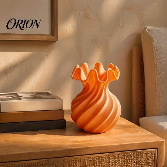3D Printed Plant Holder Spiral Wave Vase, Minimalist Flower Holder, Decorative Vase for Fresh Stable Wide Base or Dried Flowers, Artistic Desktop