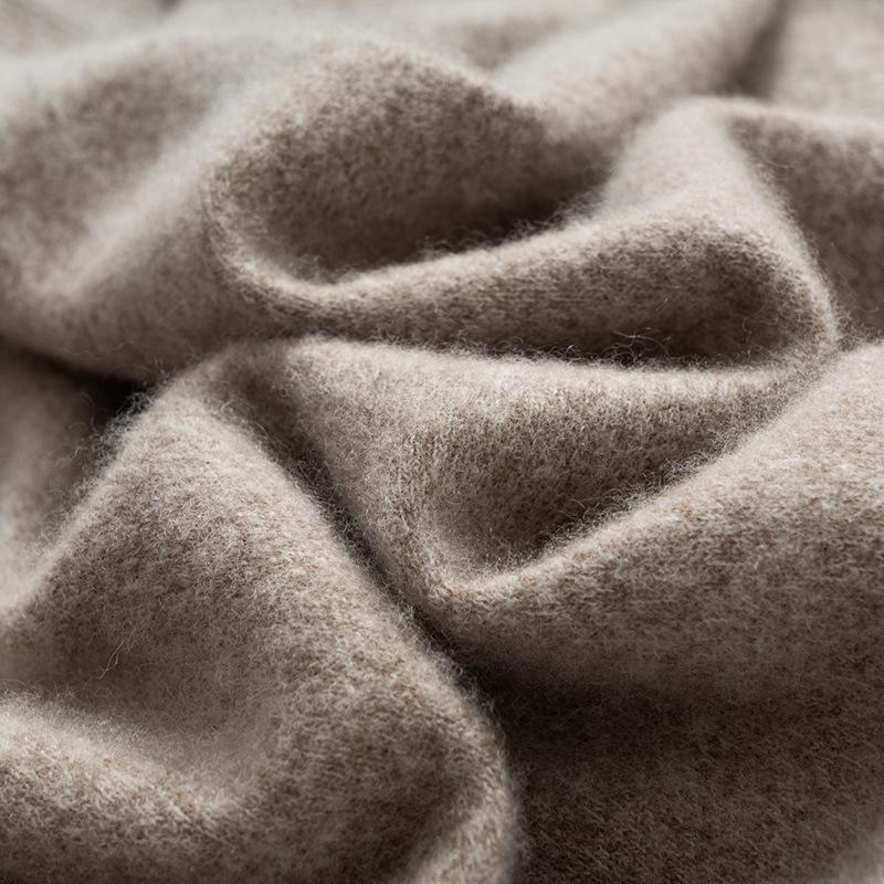 2025 Crew Neck Cashmere Shirt Warm Knitted Bottom Sweater Fashion Versatile Sweater