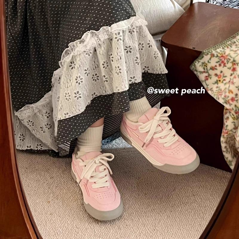 Sweet Peach Planet Platform Bread Shoes Women's New Spring Niche Sports and Leisure Board Shoes Versatile White Shoes