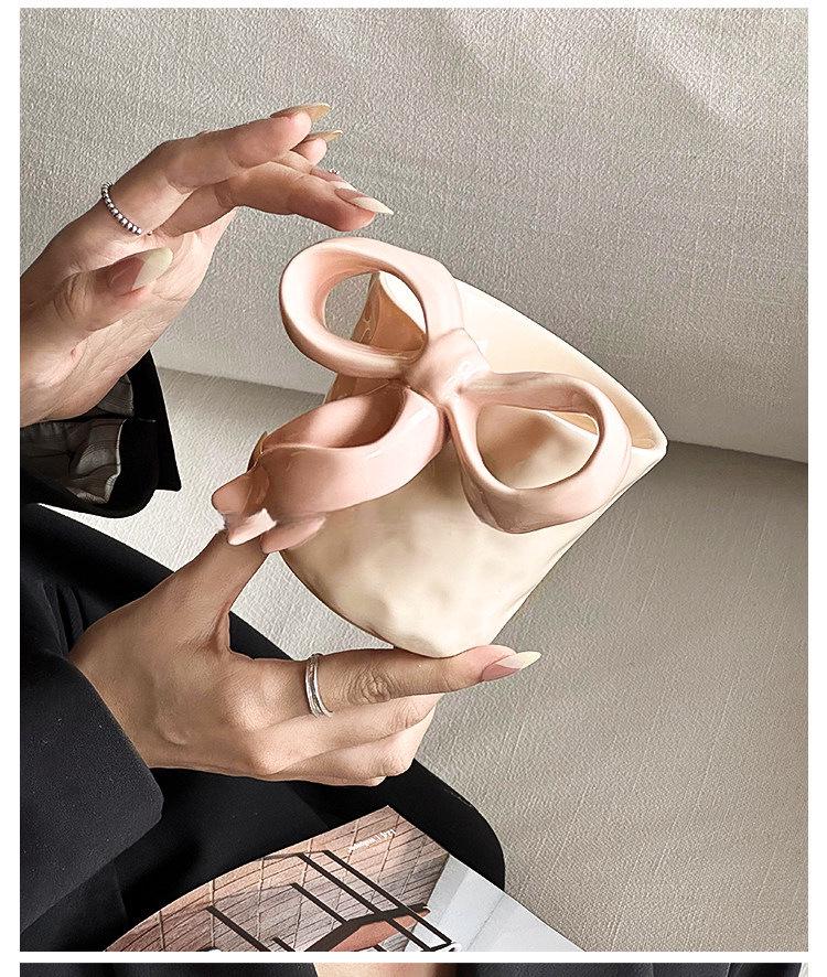 Charming 3D Bow Ceramic Mug - Elegant Light Luxury Design