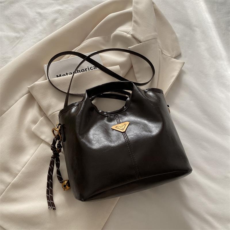 

Популярная женская сумка-ведро для женщин, зимняя новая модная сумка через плечо Ins Niche Shoulder Bag