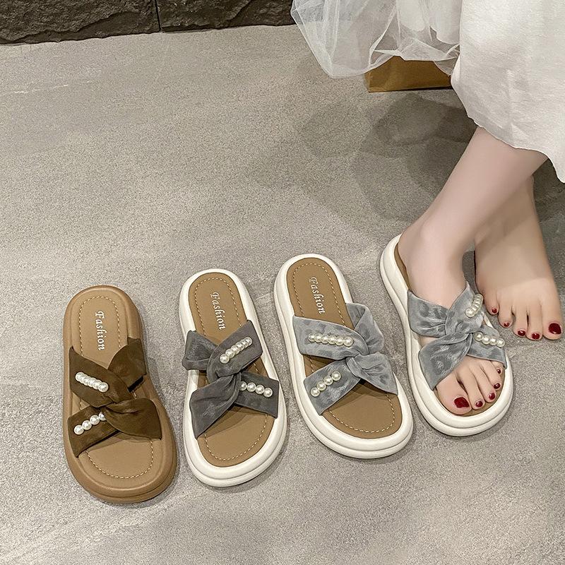 Sweet Outer Slippers Non-slip Leopard Print Shoes Women's Summer Thick-soled Sandals Versatile Lightweight Thick-soled One-word Pearls