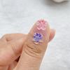 50 Stück 12mm Harz 3D Bunt Mini Kristallblumen Edelsteine Flache Rückseite Figuren Scrapbooking Hochzeit Applikation Nagelkunst Dekor Bastelbedarf