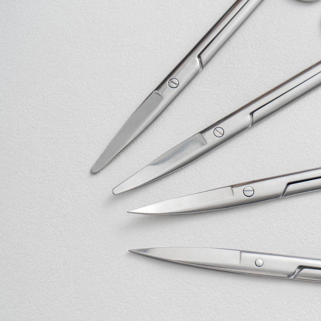 14cm Stainless Steel Curved & Straight Thickened Scissors for Lab, Beauty, Suture, and Gauze