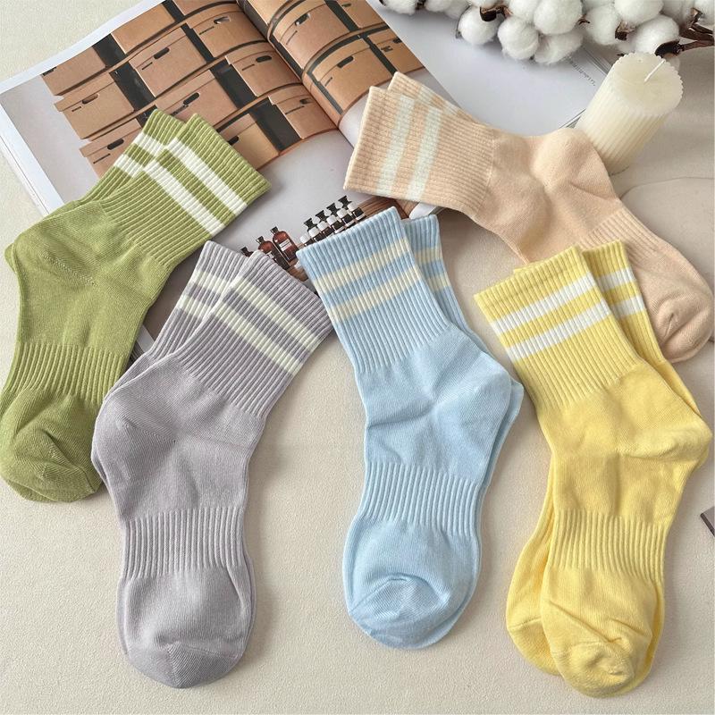 Candy-Colored Women's Odor-Resistant Antibacterial Striped Cotton Sports Socks
