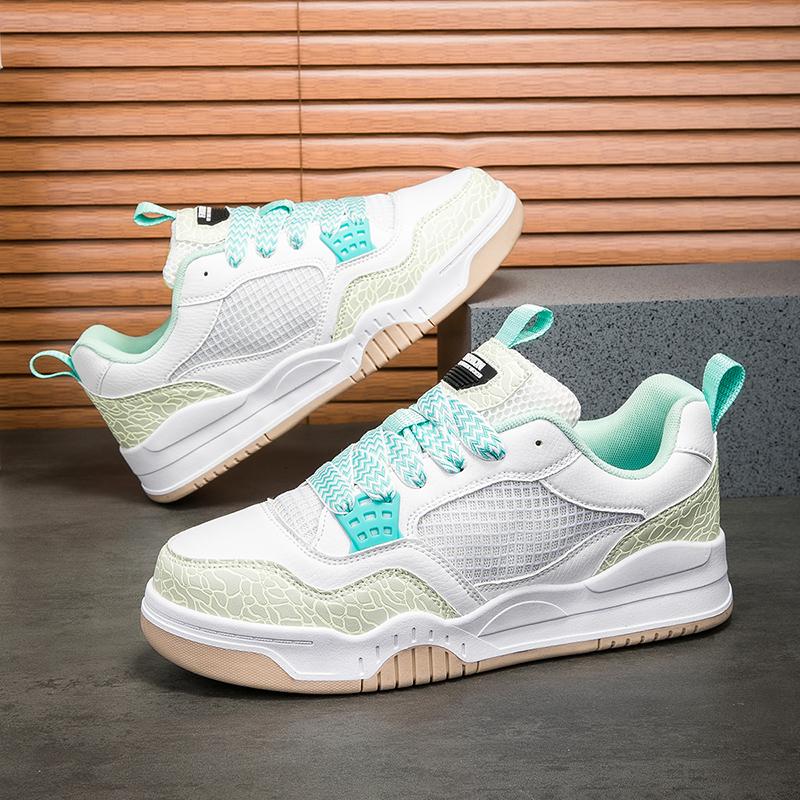 Men's Casual Flat Bottomed Sports Shoes with Dual Color Lace Up Fashion Student Sports Shoes, Men's Vulcanized Versatile Outdoor