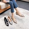 Zarte glitzernde Diamantschnalle Temperament kleine spitze Zehen flacher Mund flache Sohle Einzelne Schuhe Damen Frühling und Herbst neue Modelle