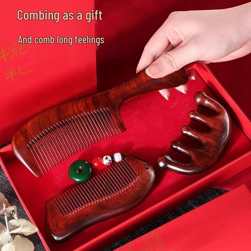 Women's Day Gift: Wooden Comb Gift Box for Girlfriend, Wife, or Employee - Perfect for Birthdays and Engagements.
