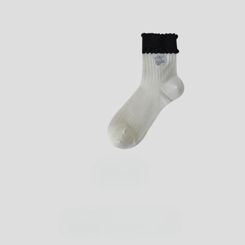 Spitzensocken für Damen im Frühling und Sommer, dünne Baumwollsocken mit perforiertem Mesh und besticktem Ballettstil, schweißabsorbierend und atmungsaktiv