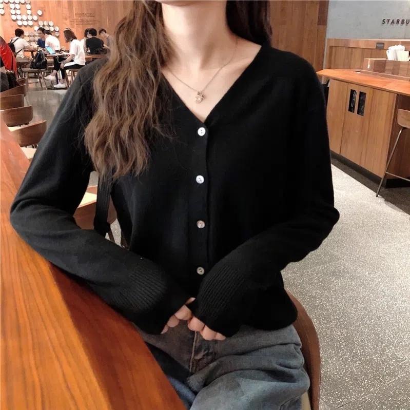 Spring and Autumn Thin Women's Knitwear Short Cardigan Western Style V-Neck Versatile Long Sleeve Top