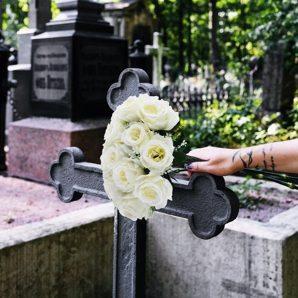 Artificial Rose Flowers Small Beautiful Bouquet for Funeral Memorial Cemetery Grave Arrangement Artificial Flowers
