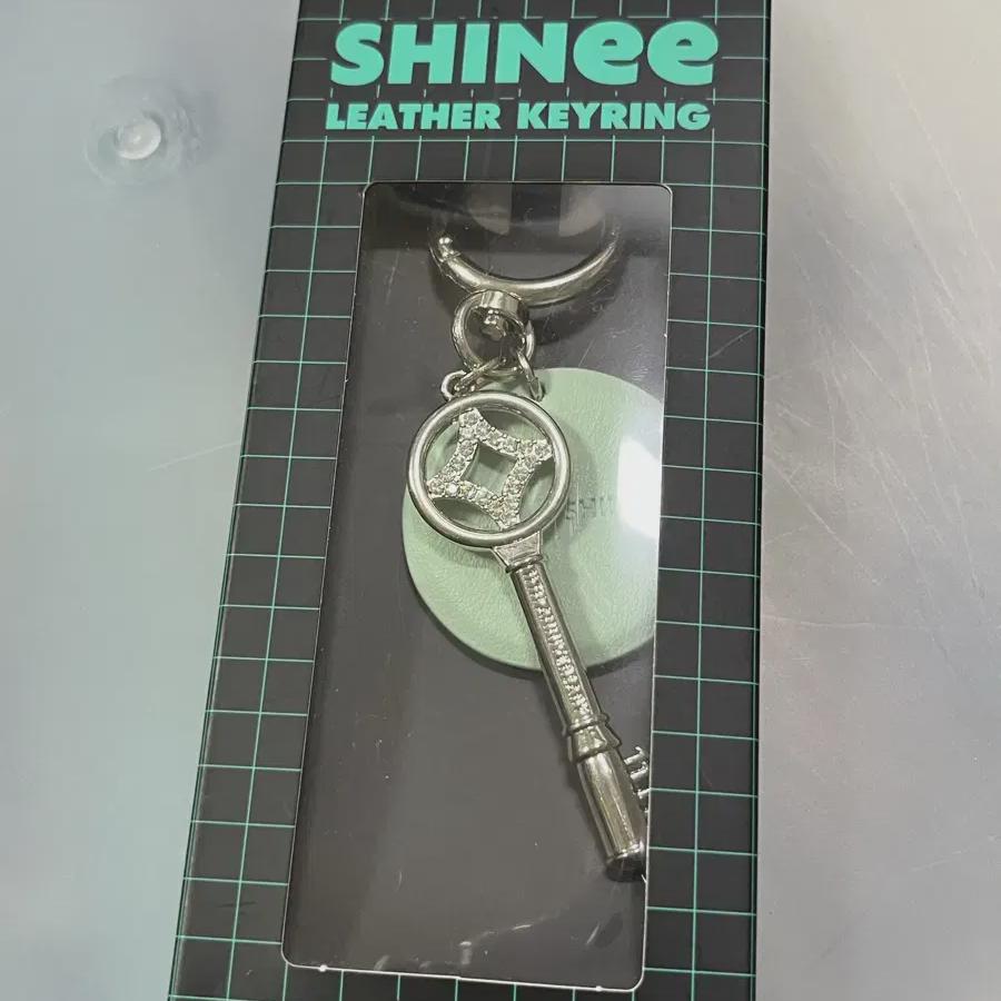 

SHINee Кожаный брелок на 11-ю годовщину