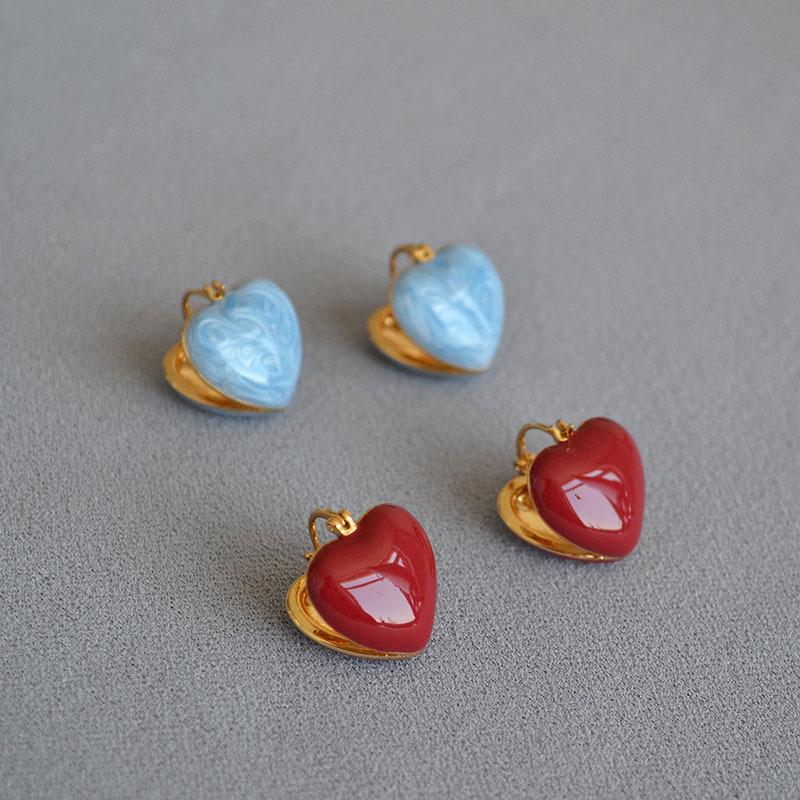 

Korean-Style Gold-Plated Enamel Heart Earrings and Cuffs for Women красный
