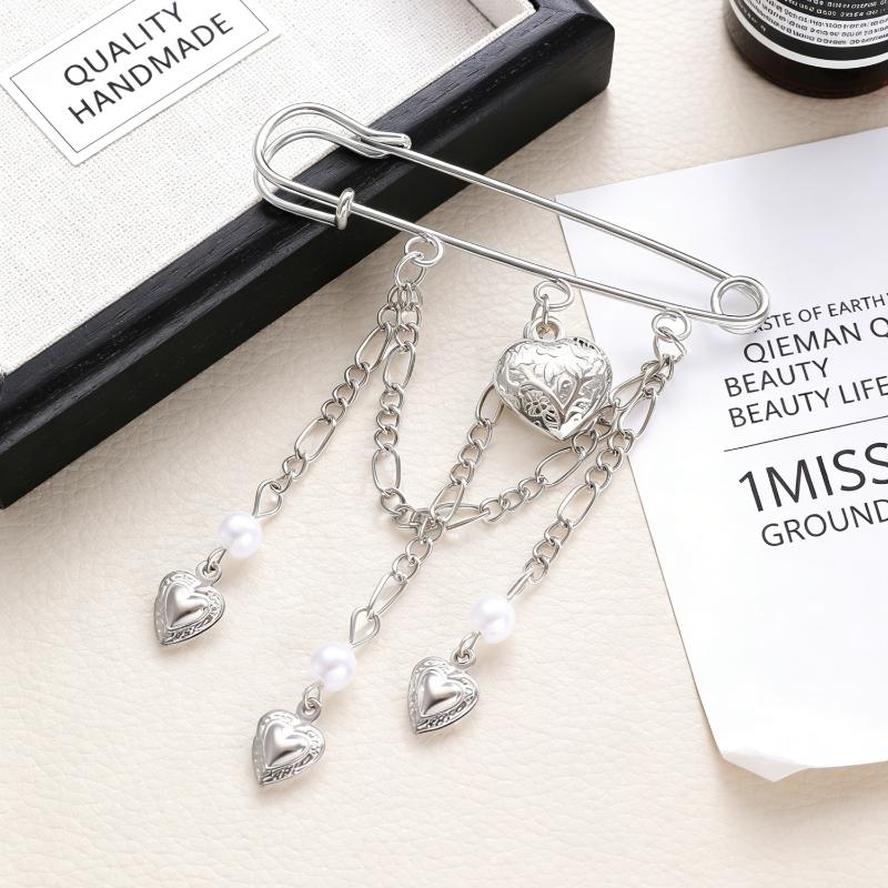 Fashion Heart Star Tassel Chain Brooch Simple Metal Pearl Multi-Layer Chain Brooches Charm Jewelry Decoration Accessories