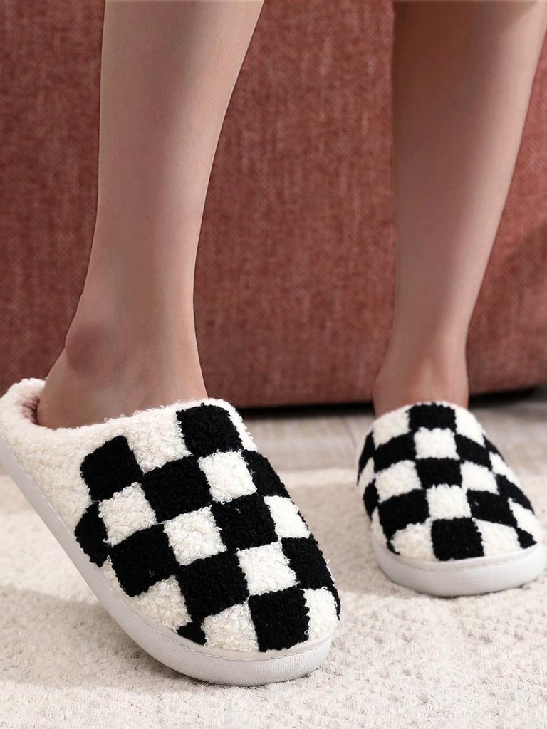Black and White Plaid Comfortable Indoor Slippers for Men and Women – Autumn and Winter Home Use