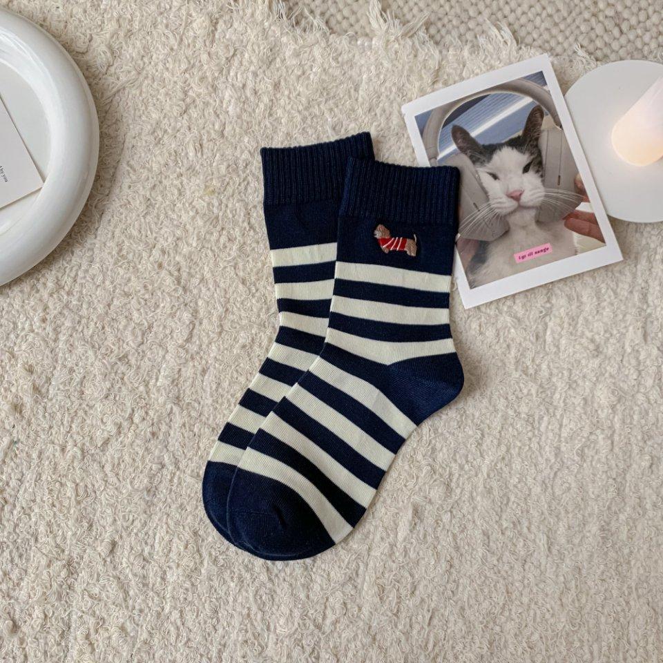 

Милые мультяшные женские носки до середины икры в полоску с вышивкой щенка таксы, модные осенью и зимой, длинные носки в школьном стиле 1 pair