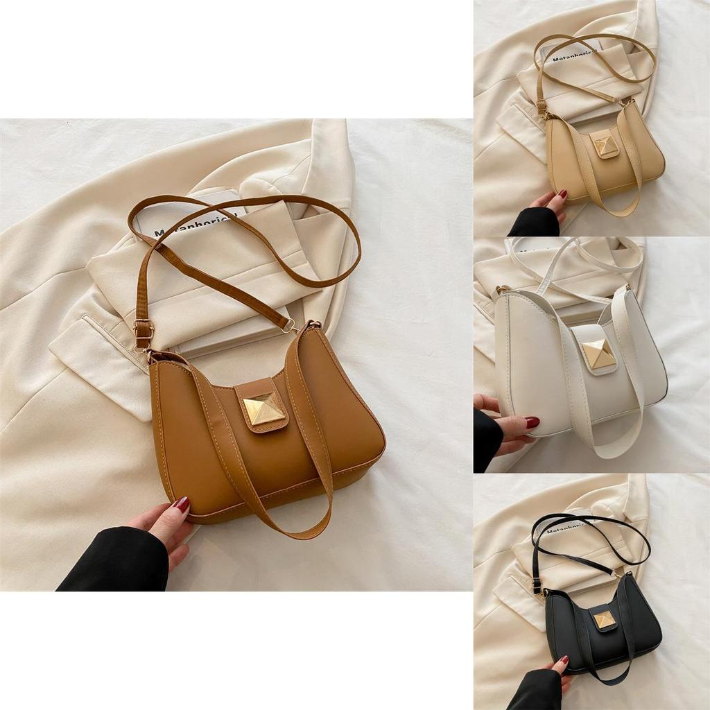 Simple Solid Color Gold Buckle Decoration Women Casual Shoulder Bag For Casual Outings