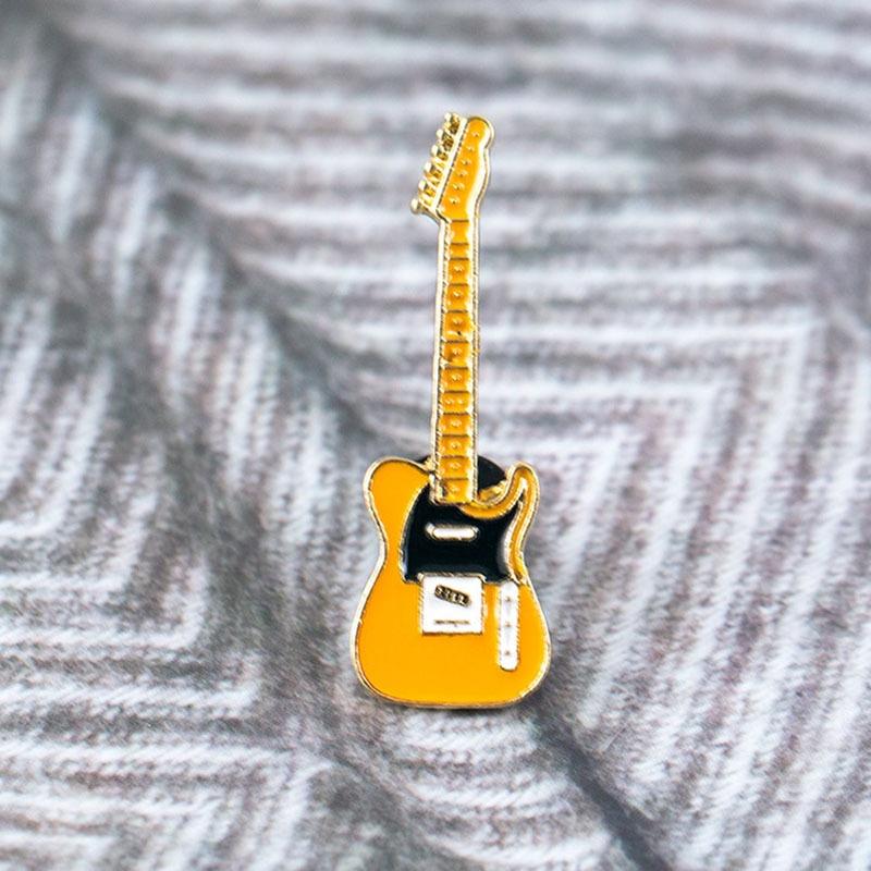 

SKEDS New Arrival Creative Violin Crystal Badges Pin For Women Girls Fashion Exquisite Elegant Musical Instrument Brooches