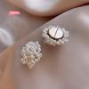 1Pair Women's Gentle White Pearl Flower Stud Earrings High-End Ear Clip for Wedding Party Jewelry Accessory Gift