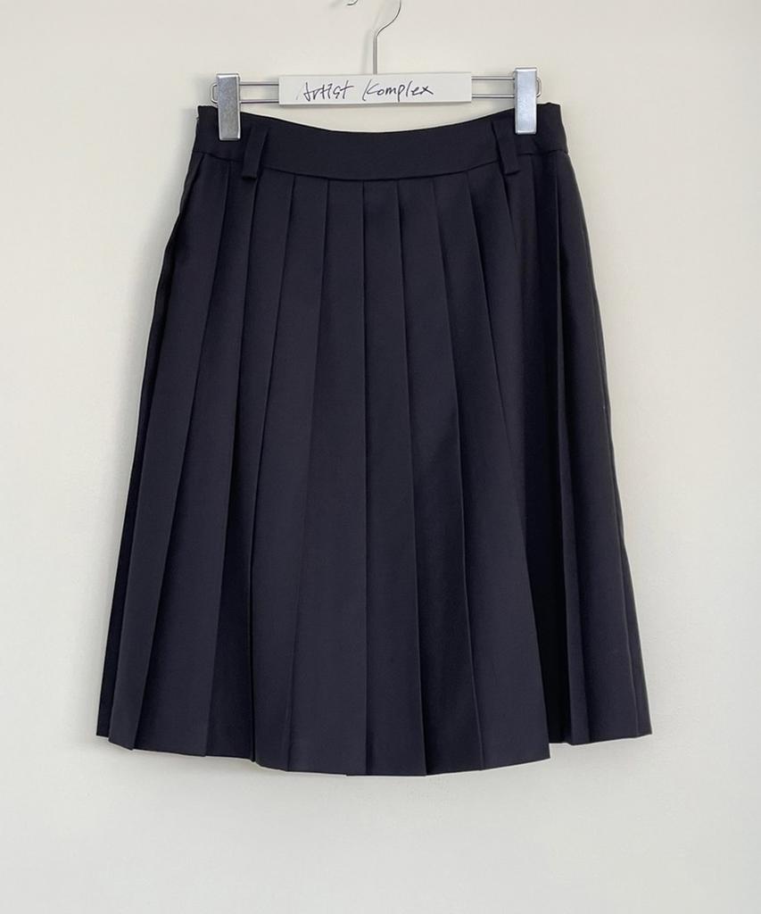 Atiseuteukeompeullegseu Artist Pleats Midi Skirt (Navy)
