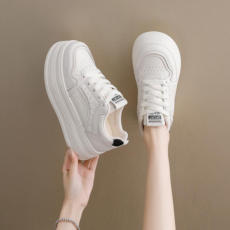 Chunky Platform Sneakers for Women Casual Breathable Non-Slip Sport Walking Shoes Women's Lightweight Comfortable Workout Tennis Running Sneakers