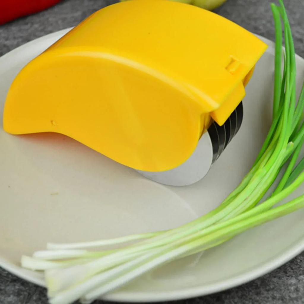 1pc Vegetable Chopper, Multifunctional Fruit Slicer, Manual Food Grater, Vegetable Slicer, Cutter With Container