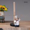 Modern Chef Resin Figurine: Stylish Kitchen & Dining Decor