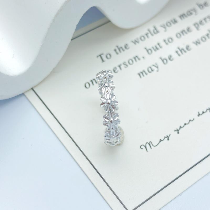 Adjustable S925 Sterling Silver Flower & Leaf Ring - Luxury, Exquisite, Fashionable Design Adjustable