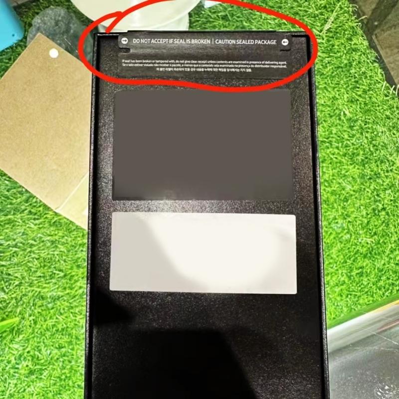 Box Seal Stickers Easy To Use With Anti Tamper Design for FOLD 5/Flip 5 Electronics Packaging Needs Easy & Efficient Use