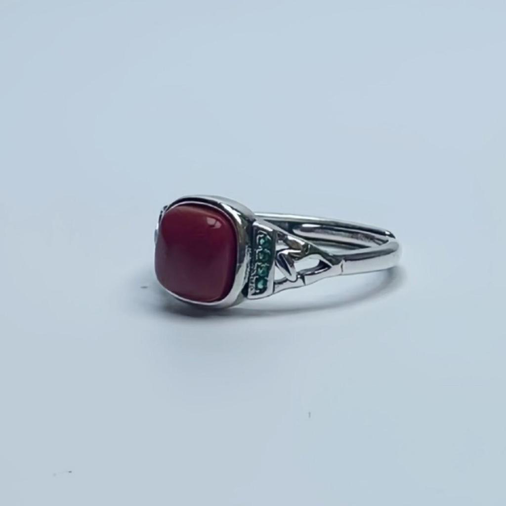 New Inlaid Green Diamond Bamboo Leaf Fashion Ring