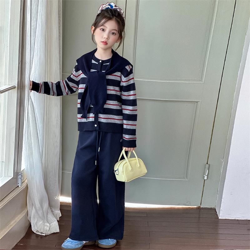 Mädchen Strick-Cardigan mit Streifenmuster - Frühling/Herbst 2025 Kollektion