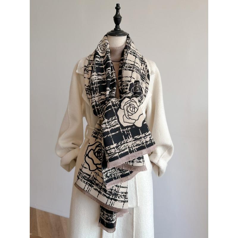 Temperament Double-sided rose imitation cashmere scarf Good quality Summer office lunch break Air conditioner shawl