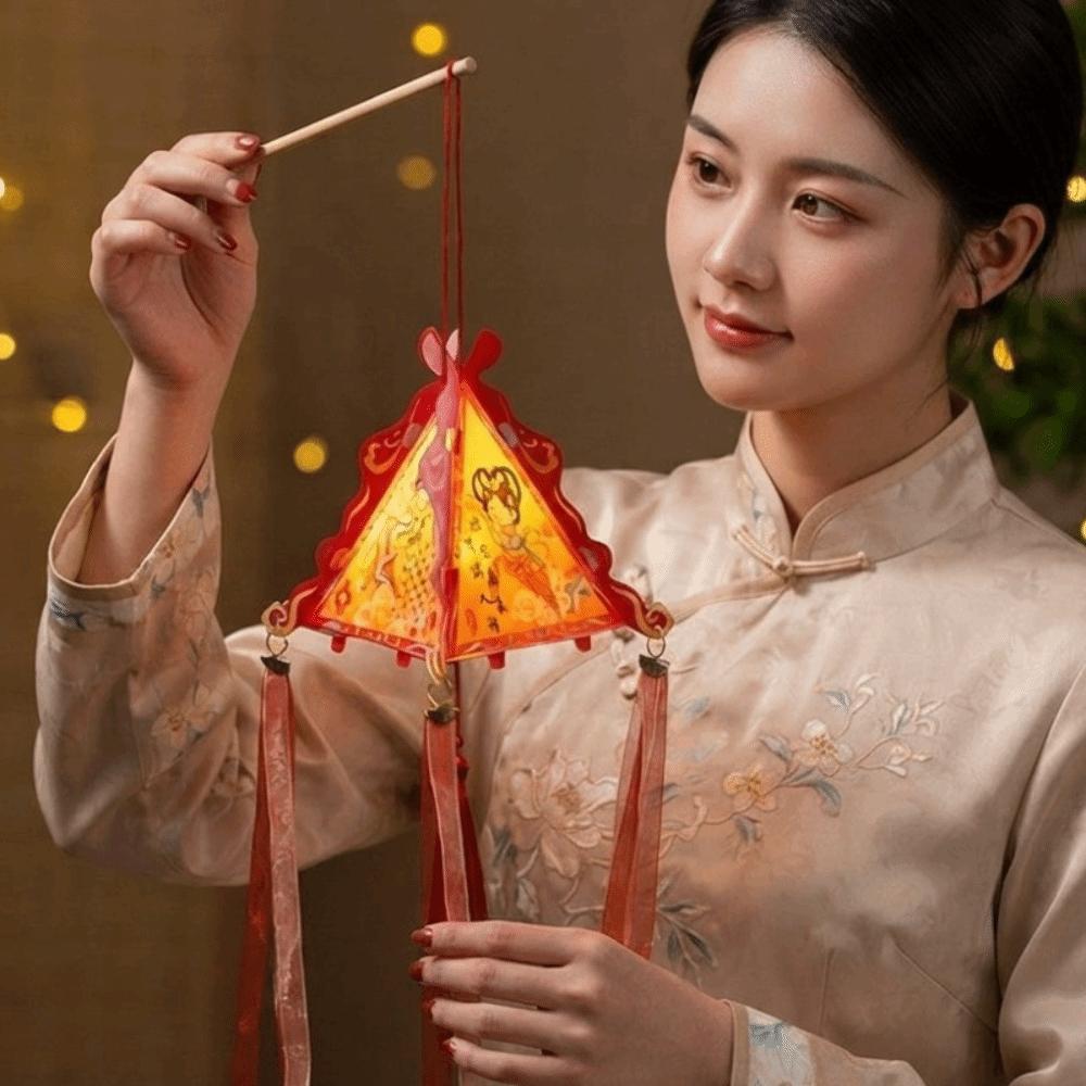 Scalloped Edges Pyramid Shape Lamp Interlocking Corner Tabs Mid-Autumn Verse Light Street Stalls