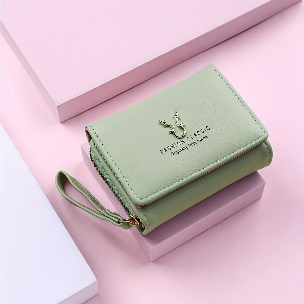 

Women s PU Leather Short Antler Wallet – Mini Cartoon Tri-fold Zipper Coin Purse & Snap Card Holder зелений
