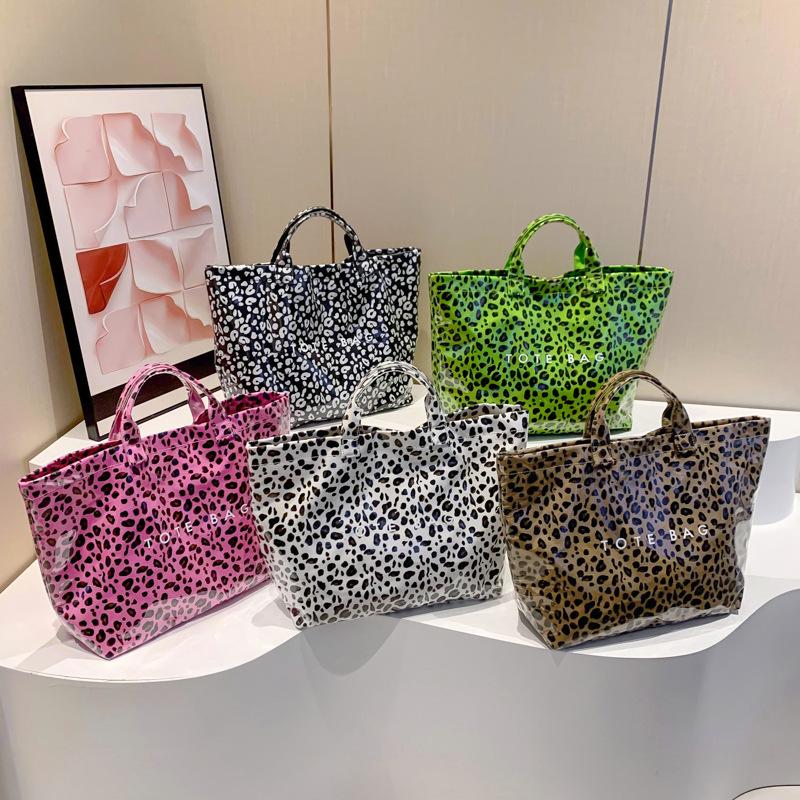 Leopard print hand carry large bag women's 2026 summer new large-capacity tote bag