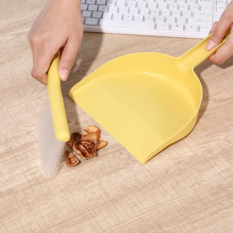 Multifunctional Cleaning Set: Desktop Dustpan, Broom, Pet Shovel, and Car Trash Picker