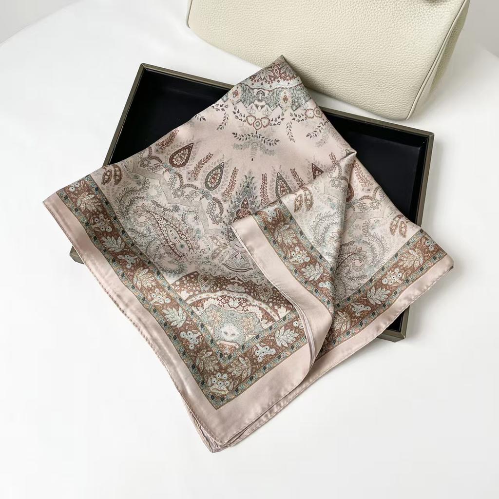 Vintage Paisley Scarf Lightweight Silk Like for Modern Ladies Office Travel Neck Hair Bandana Bag Accessory Trendy Women Scarf