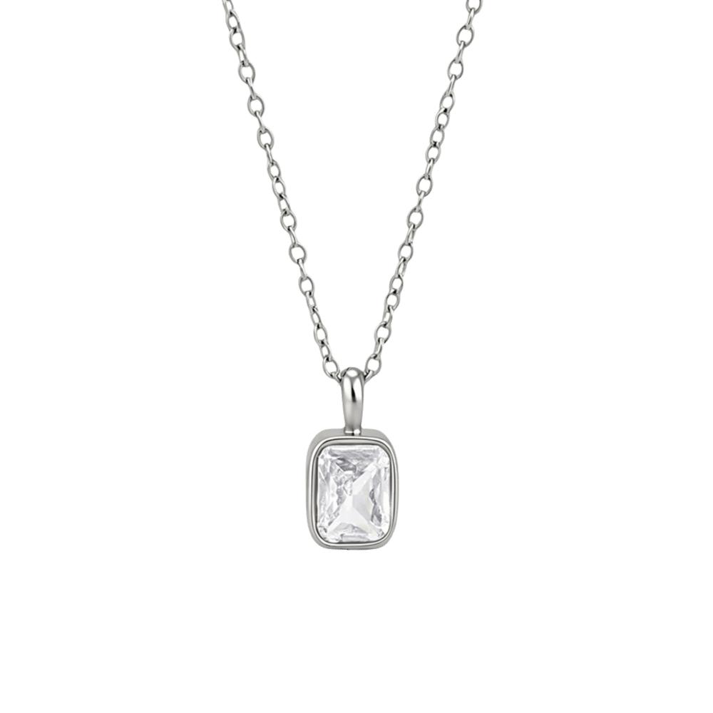 Waterproof Geometric Pendant Necklace PVD Plated Heart Pendant Necklace For Women