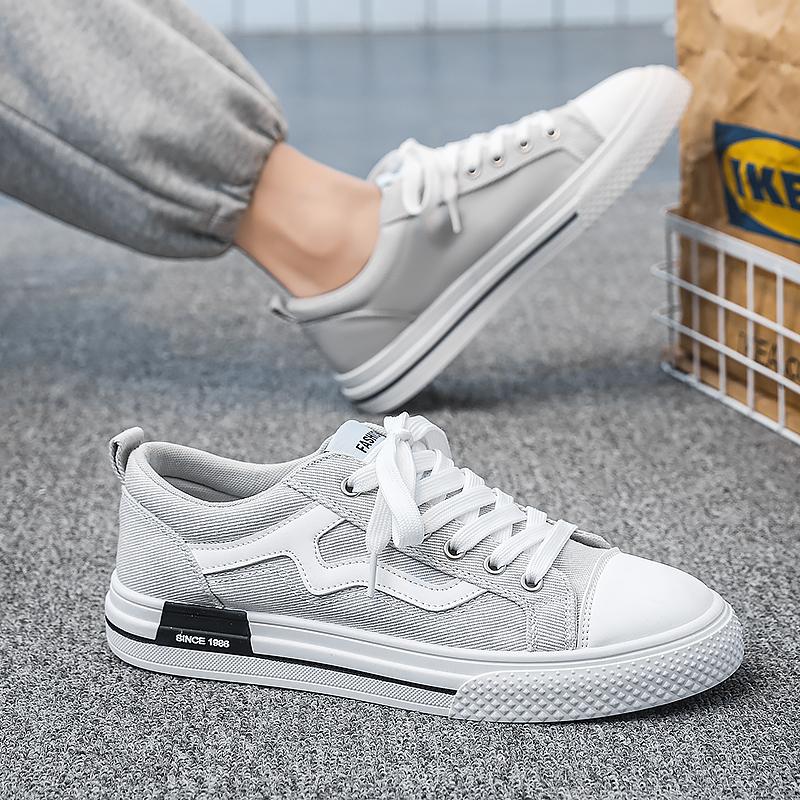 2025 Men Casual Platform Sneakes LaceUp Trainers Student Sneakes Mens Vulcanized Shoes Tennis Sneakers