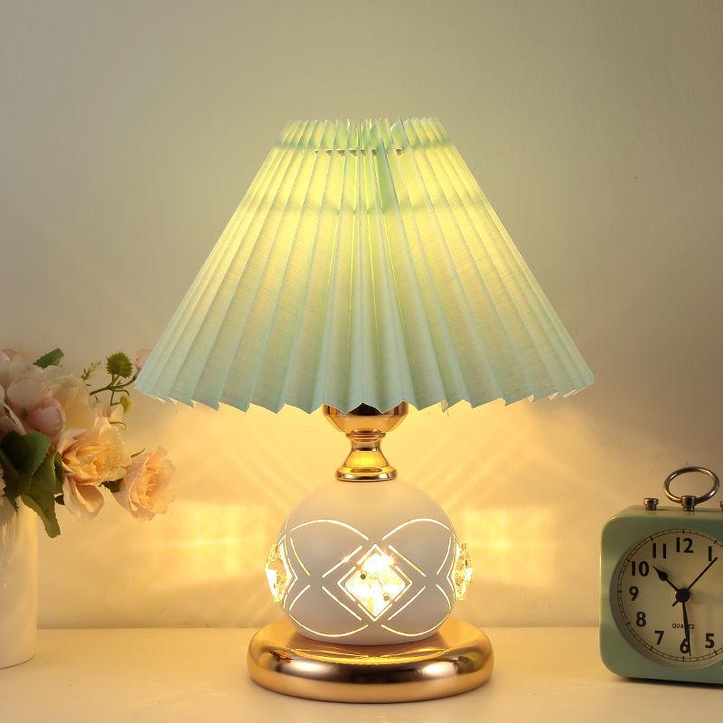Vintage Girl Nordic Style Crystal Bedside Bedside Bedroom Decoration Table Lamp