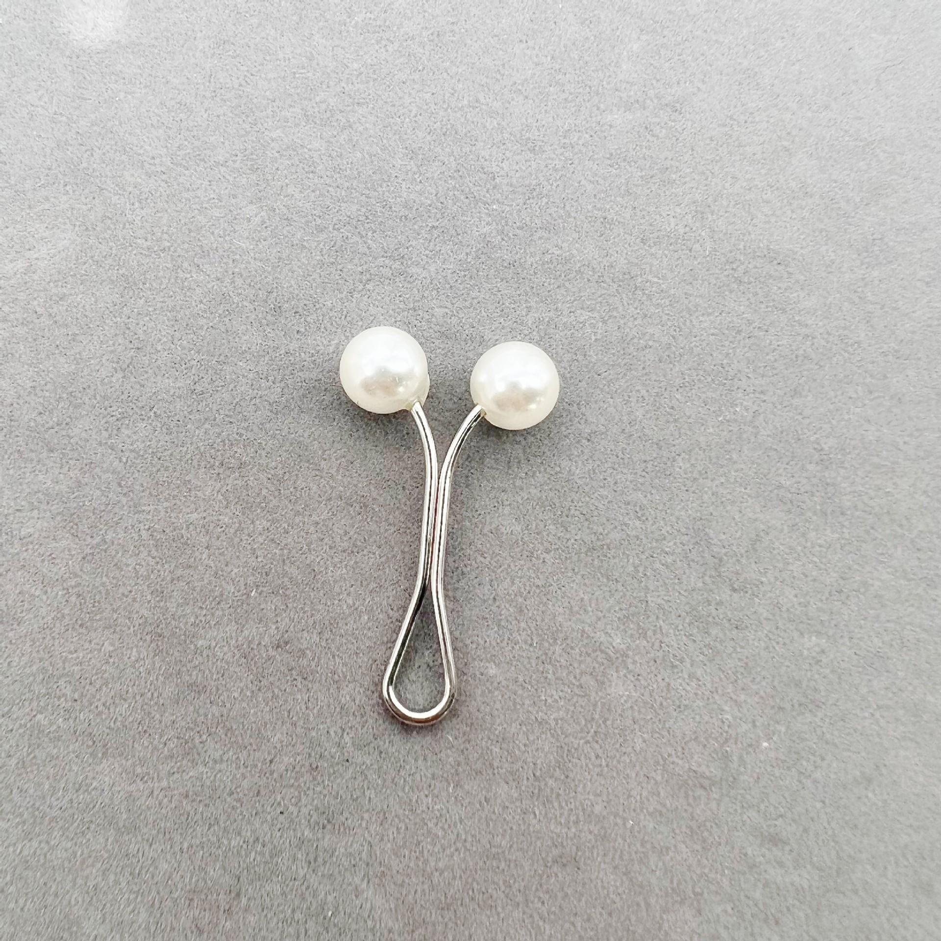 

Регулируемый зажим для фиксации рукава и подола футболки белый