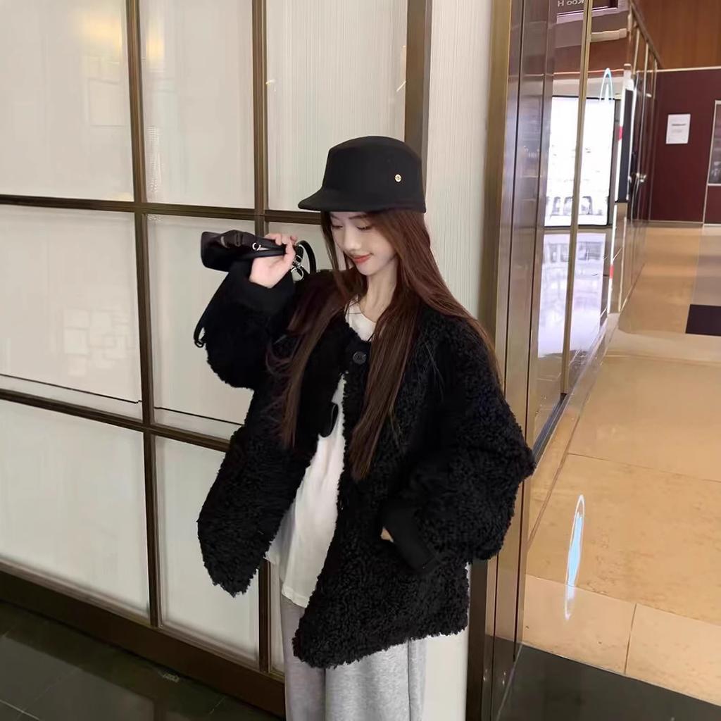 Soft Style Warm Lamb Wool Coat Women Winter Korean Casual Loose Black Plush Top
