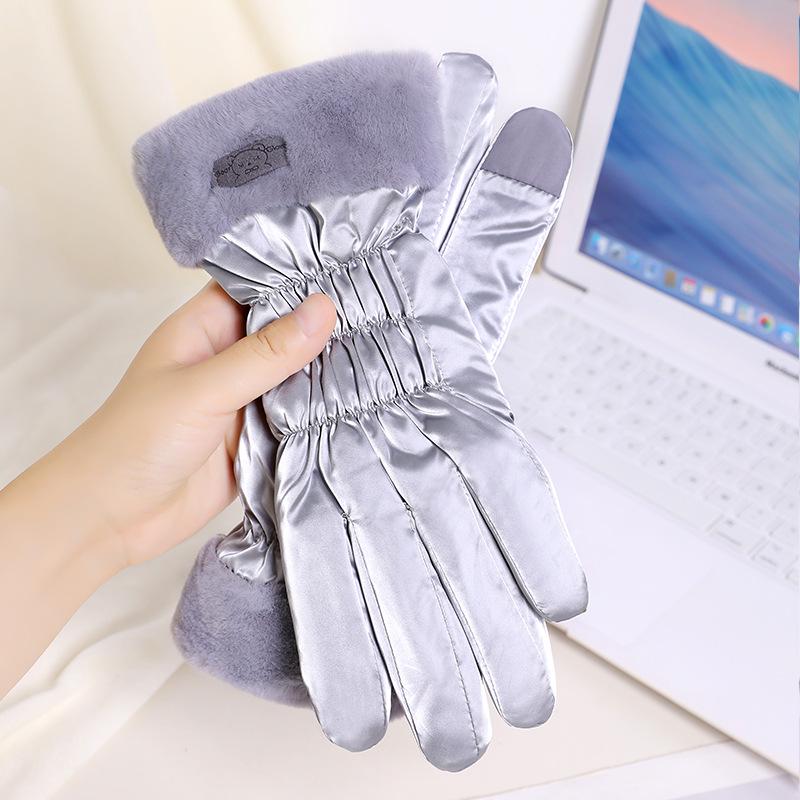 Women's Fleece-Lined Winter Cycling Gloves - Korean Style, Cute, Warm, Water-Repellent for Outdoor Use