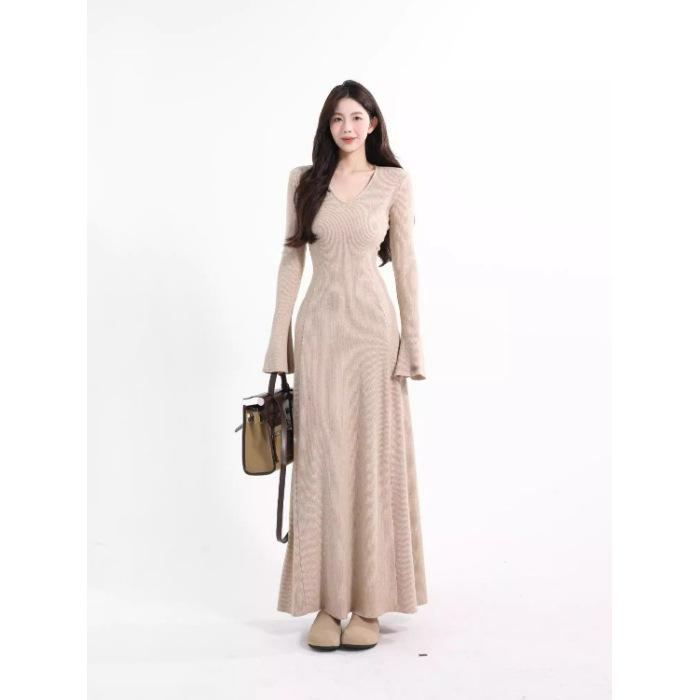 Small High-end Black Knitted Dress Spice Girl Pure Desire Autumn and Winter Coat with Bottom Dress