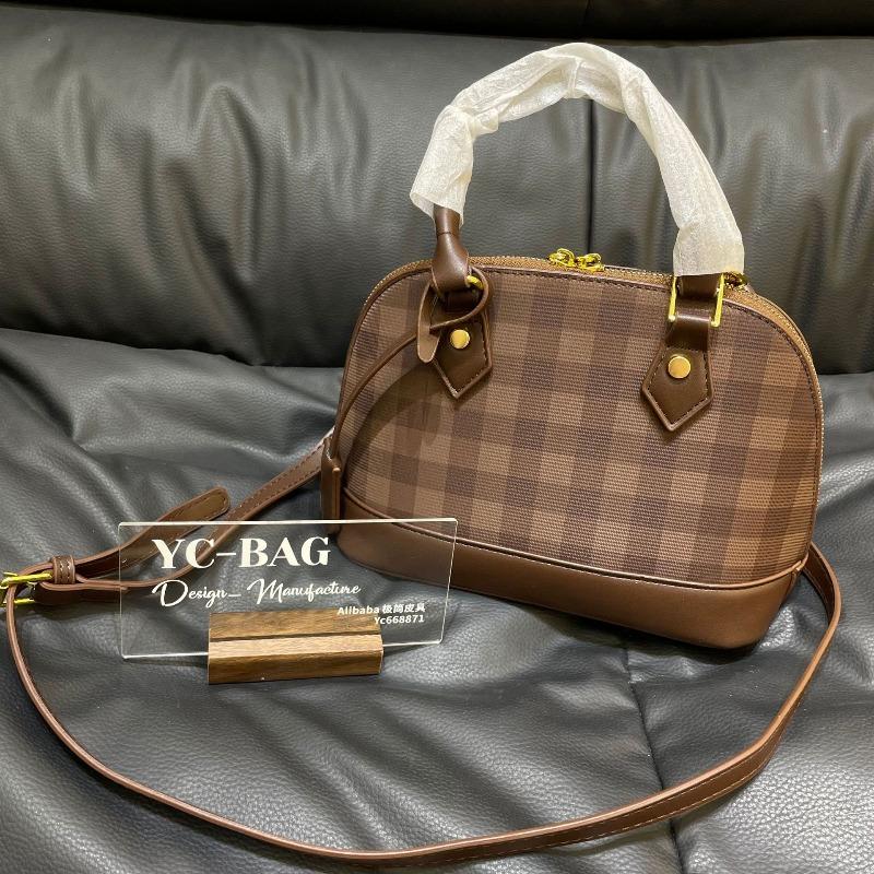 

Red plaid portable shell bag 2 Christmas new messenger bag niche women s bag new popular shoulder bag