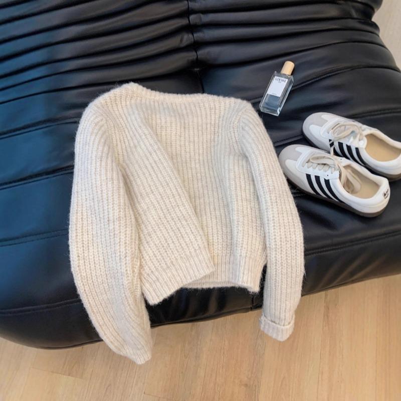 Autumn New Beige Retro Loose Sweater Jacket Lazy Style High Sense Women Thickened Knitted Cardigan Top Women